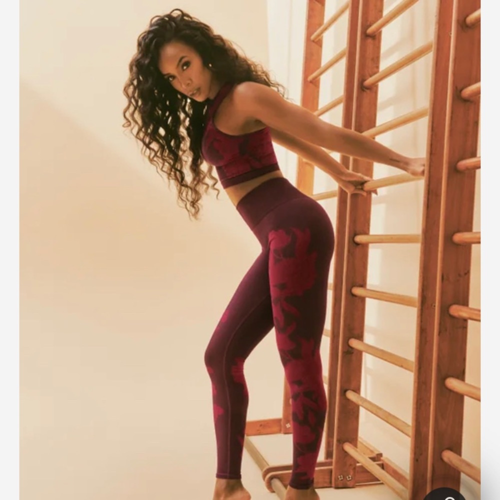 Fabletics (Kelly Rowland) Floral print pants